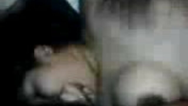 Porno nessuna registrazione  Giovane porno modello delicatamente video vagine pelose massaggio rosa micio da dita