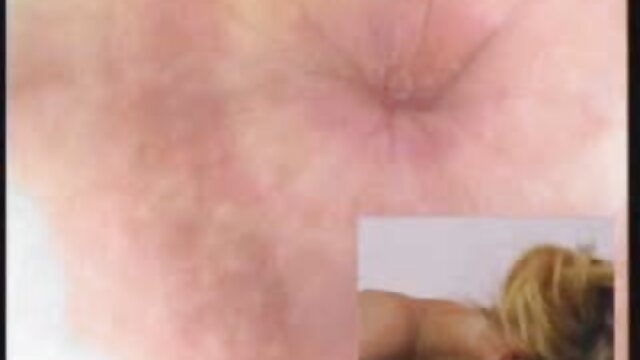 Porno nessuna registrazione  Marito, sdraiato per lei, video porno donne pelose moglie, grasso, carnosa mano contro il pene