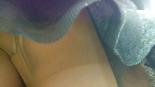 Porno nessuna registrazione  Maturo che ama succhiare cazzi e prende con la sua figa sculacciato xxx pelosa da pugni