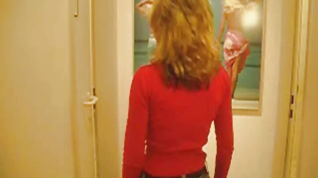 Porno nessuna registrazione  Ragazza asiatica si prepara video pelose mature con cura per anale.