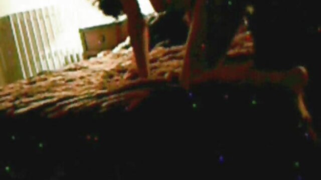 Porno nessuna registrazione  La segretaria matura accetta di scopare video porno pelosissime il suo capo sul tavolo per lui.